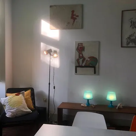 Art House 公寓 *
